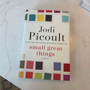 Jodi Picoult Small Great Things Hardcover